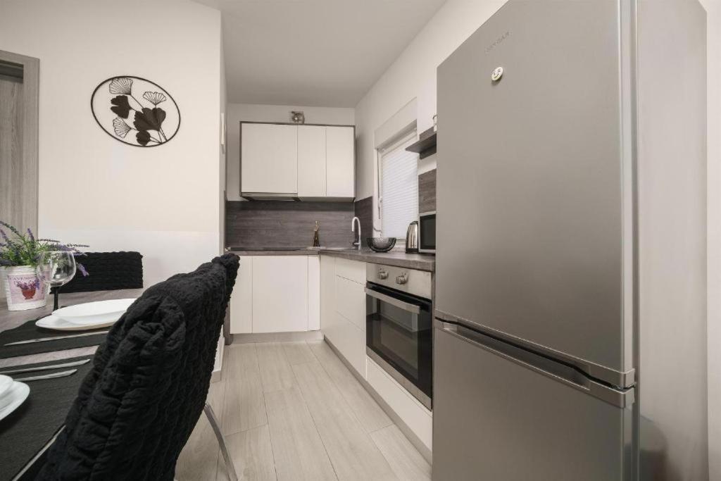 Apartments Dobrenic โวดีเซ ภายนอก รูปภาพ